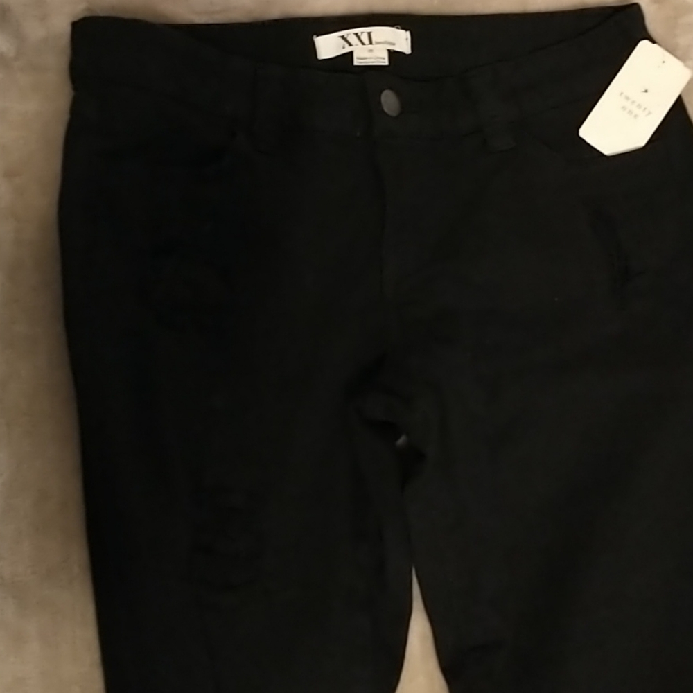 NWT Forever 21 Black Skinny Jeans